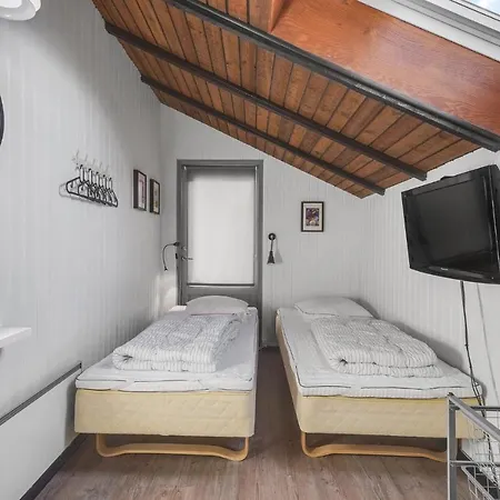 Three-bedroom In Fåborg