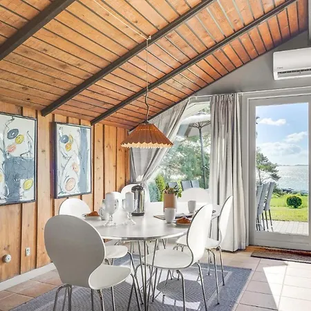 Сasa de vacaciones Three-bedroom In Fåborg